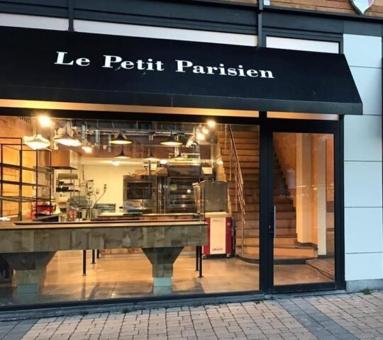 Le petit parisien Tirou